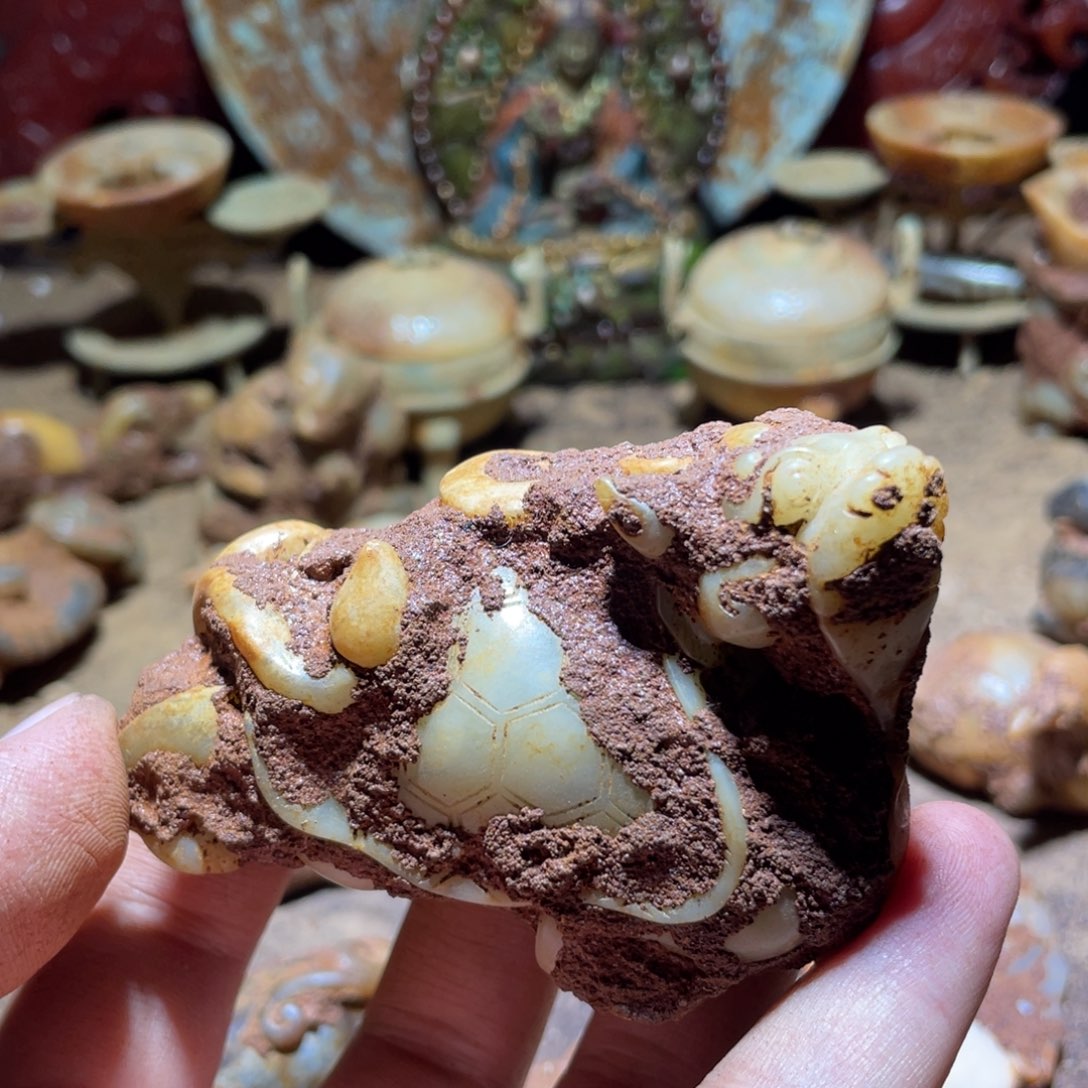 我***兵和田玉（糖玉）未镶嵌摆件