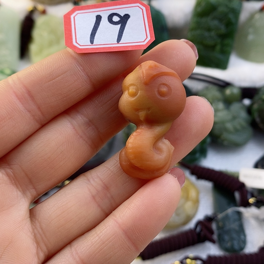 和田玉（糖玉）颈饰未镶嵌