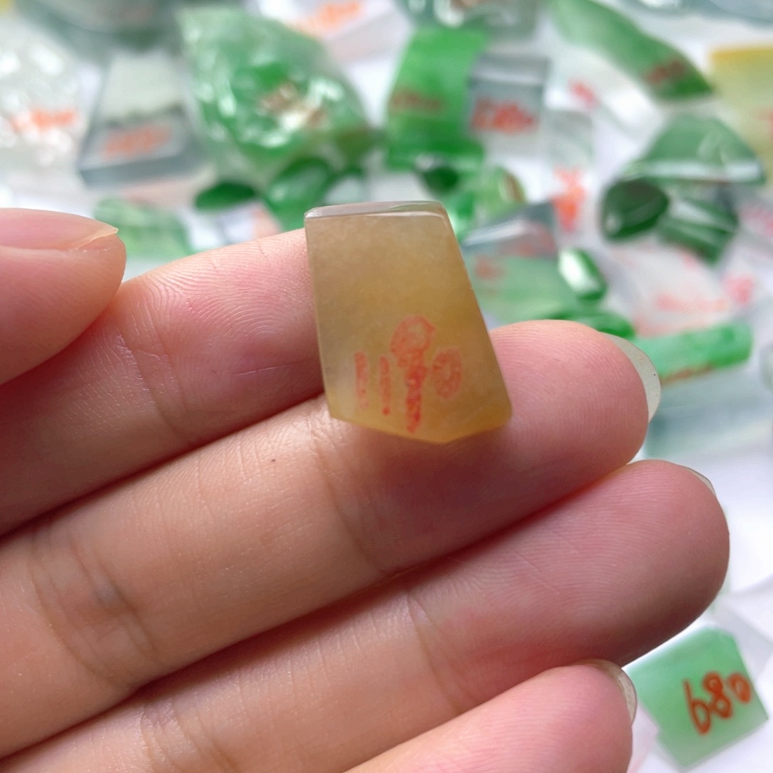 未镶嵌定制翡翠天然缅甸翡翠
