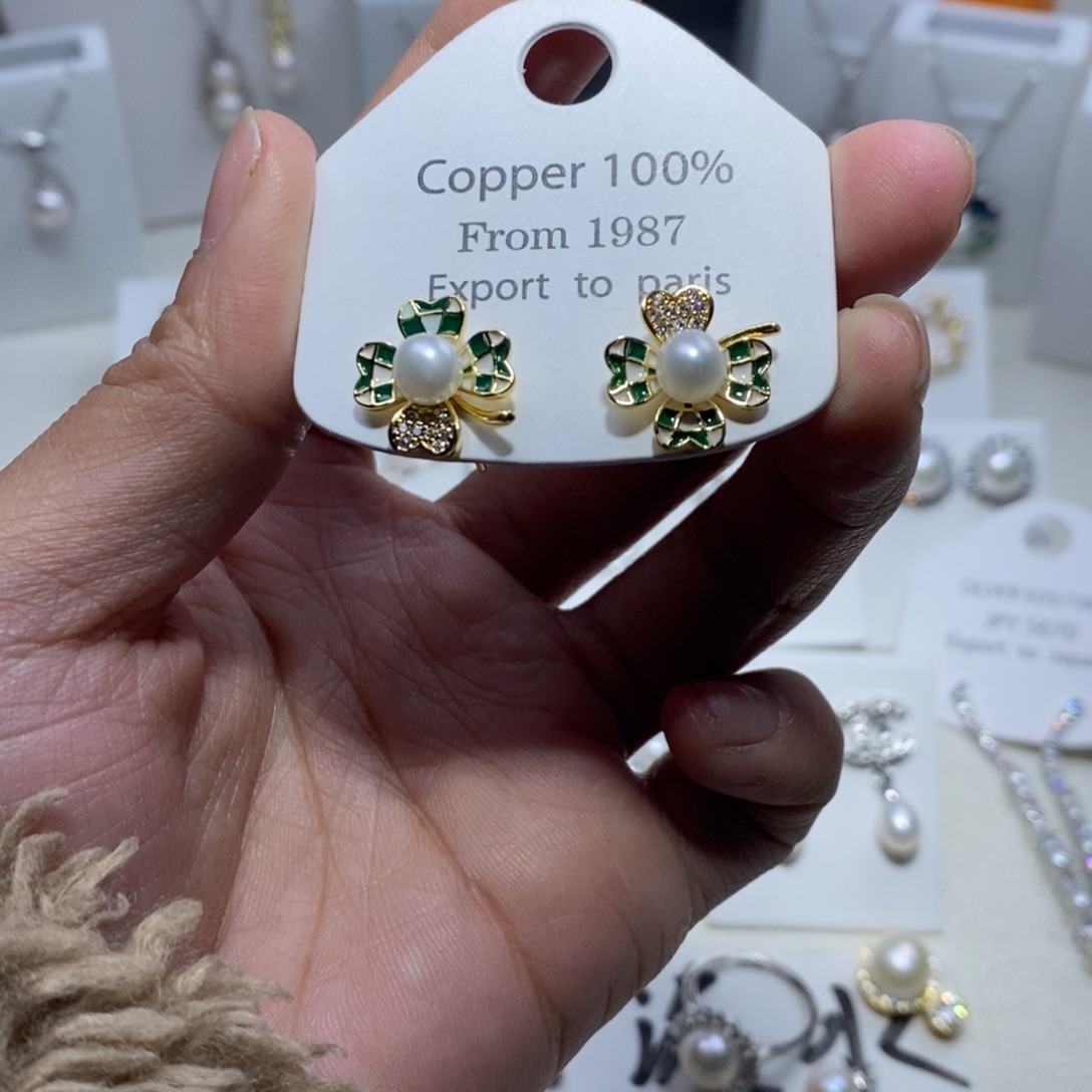 淡水珍珠耳饰未镶嵌