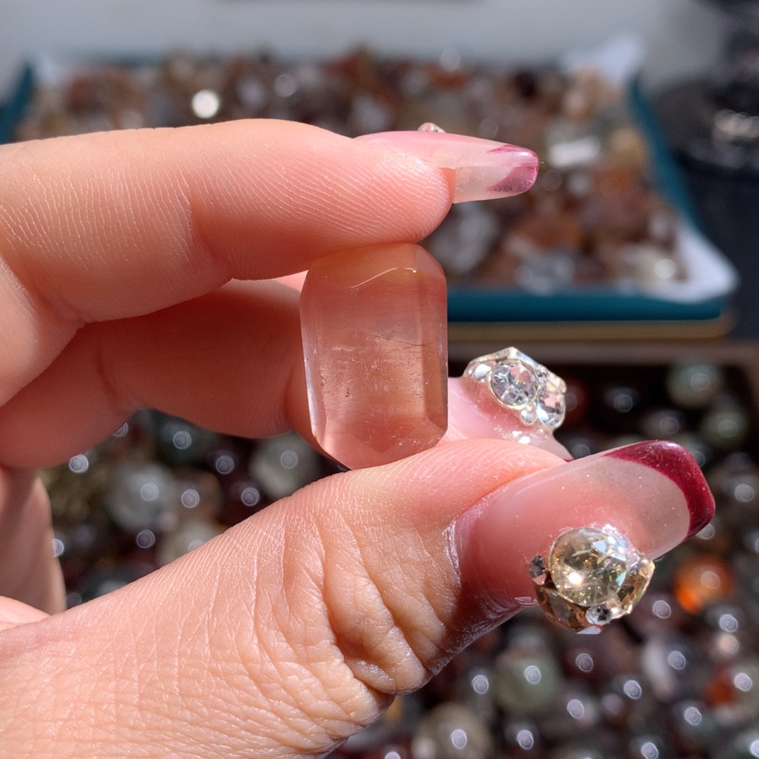 未镶嵌珠宝半成品水晶多样性兔毛