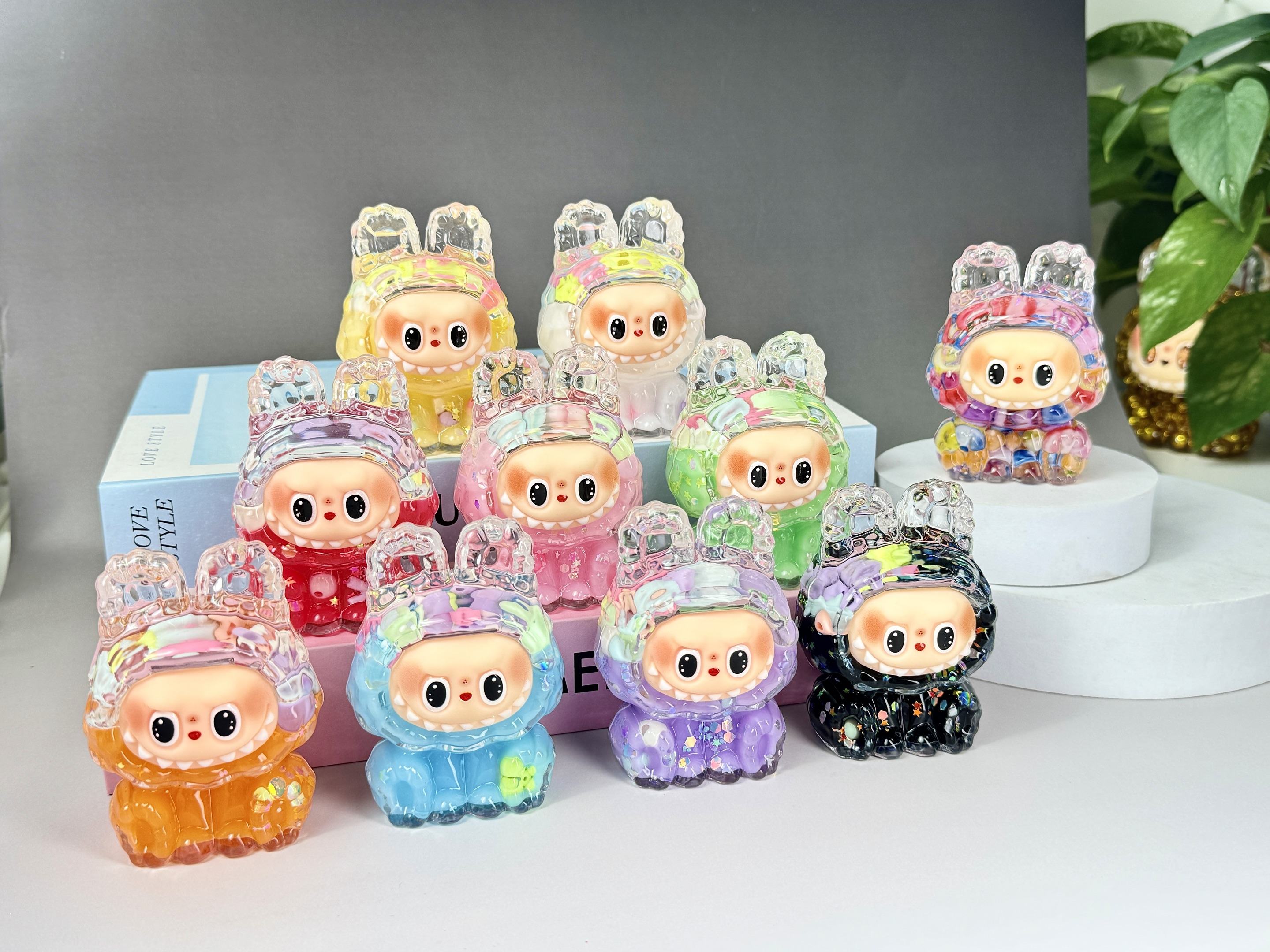 【超级福袋】网红拉布布流沙细闪一只（颜色随机发）