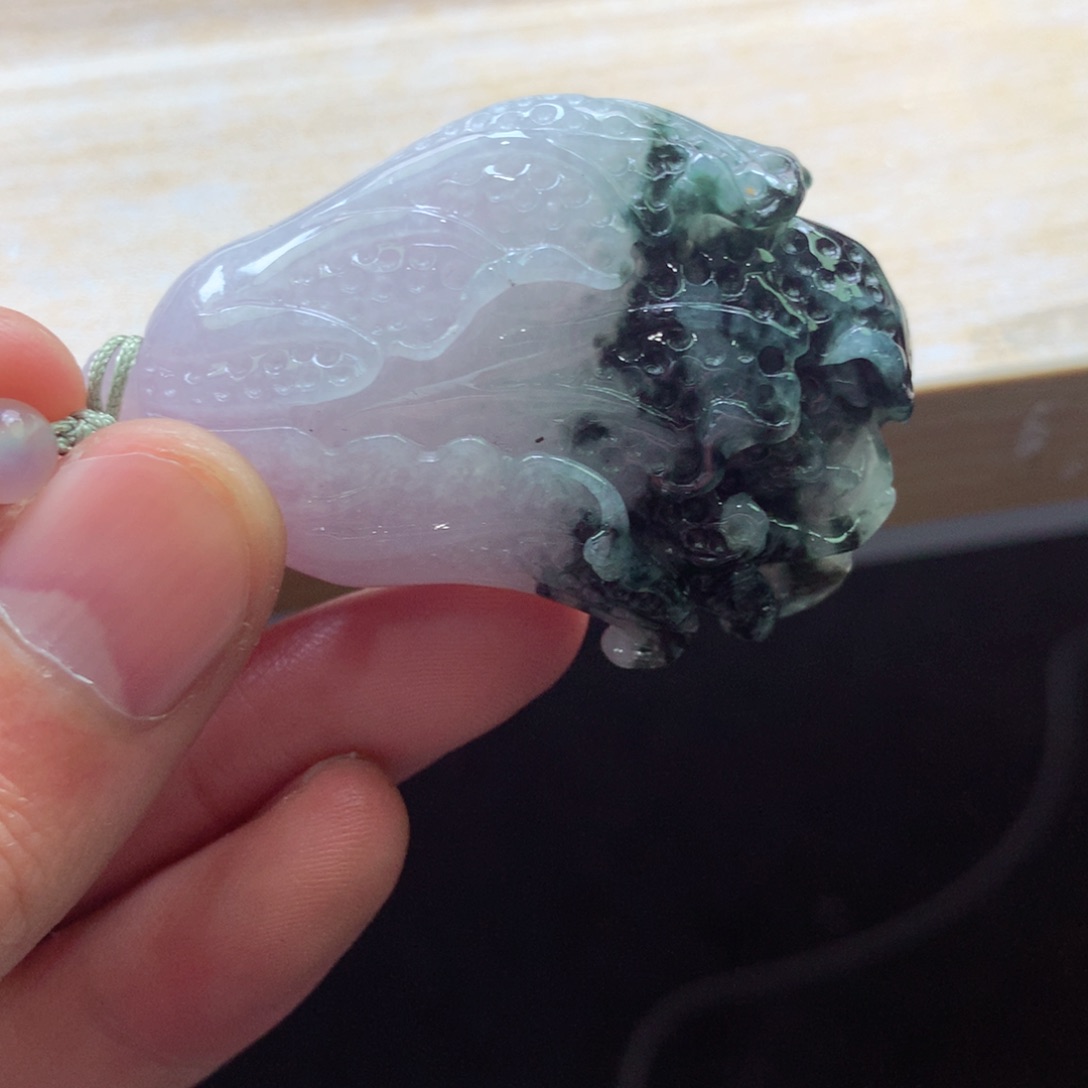 翡翠颈饰未镶嵌吊坠