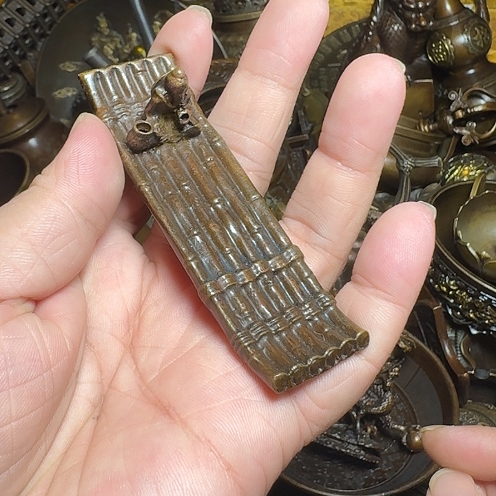 铜器摆件收收藏藏