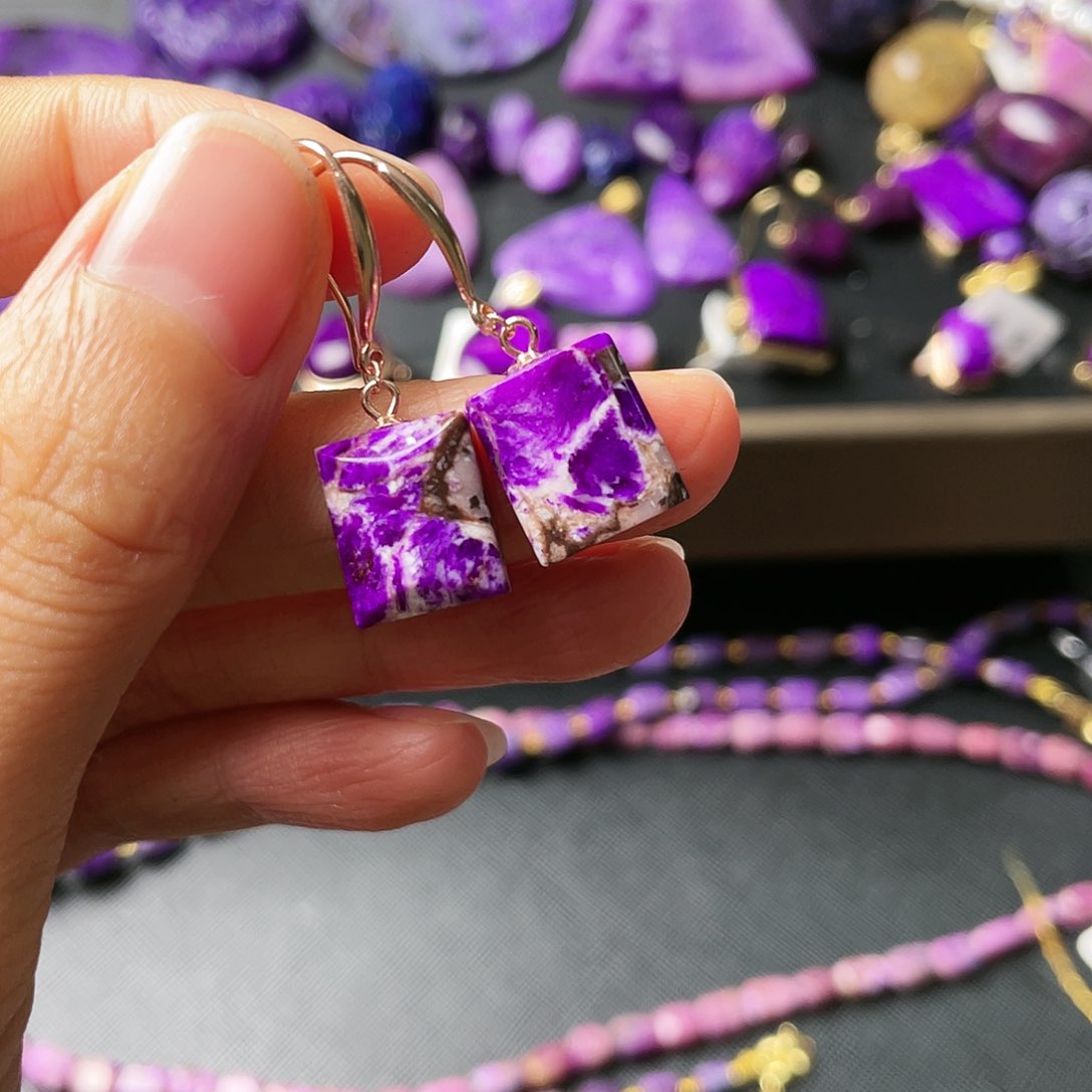 银S925镶嵌苏纪石（舒俱来）耳环