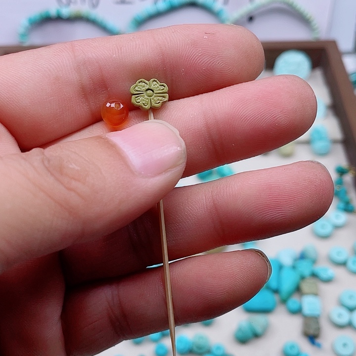 南红玛瑙未镶嵌颈饰061