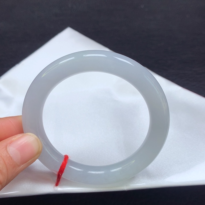 翡翠手镯（圆镯）未镶嵌53➕