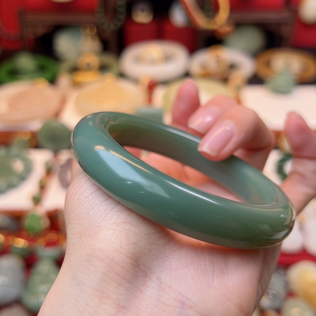 和田玉手镯未镶嵌55