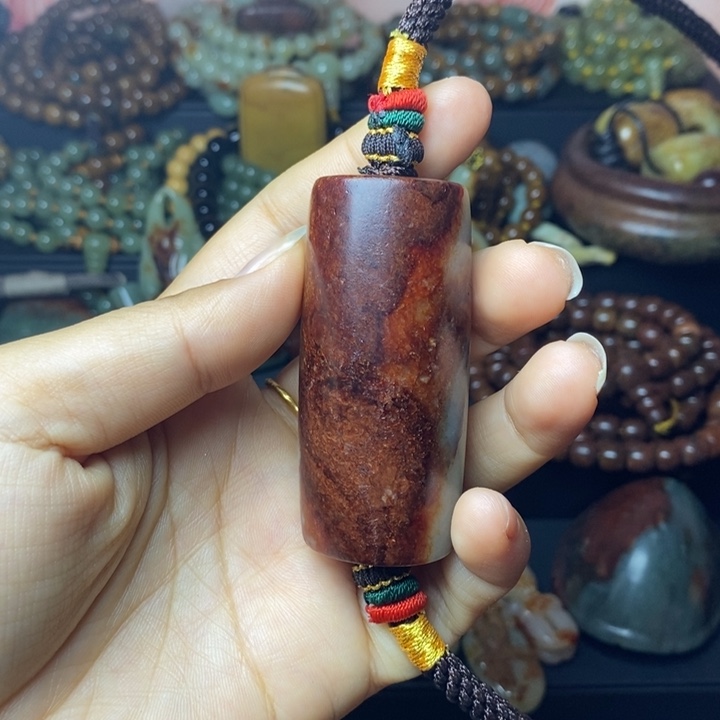 岫岩河磨玉（透闪石质玉）未镶嵌颈饰倔***卜