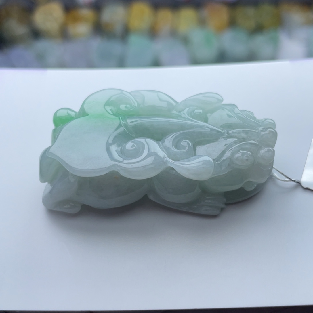 翡翠颈饰未镶嵌貔貅