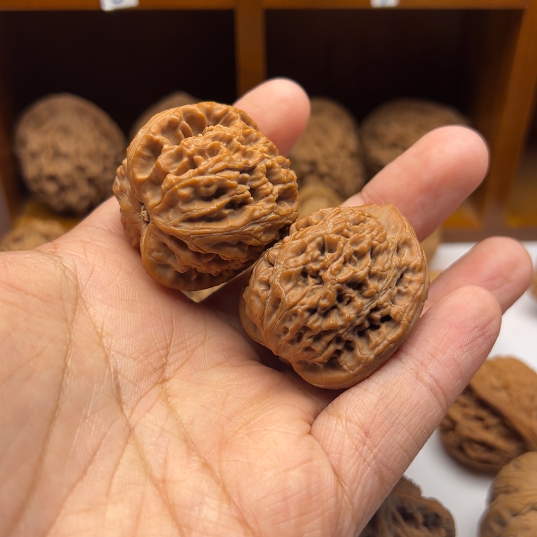 华****文玩核桃吊坠37尺水龙纹