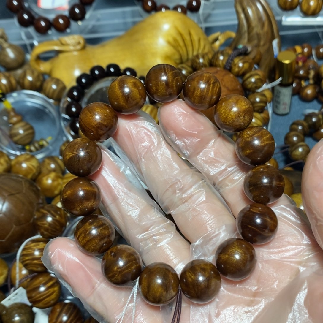 金丝楠木雕工艺品15