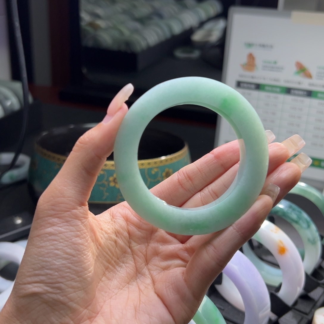 定制翡翠翡翠53-55未镶嵌姐****闲