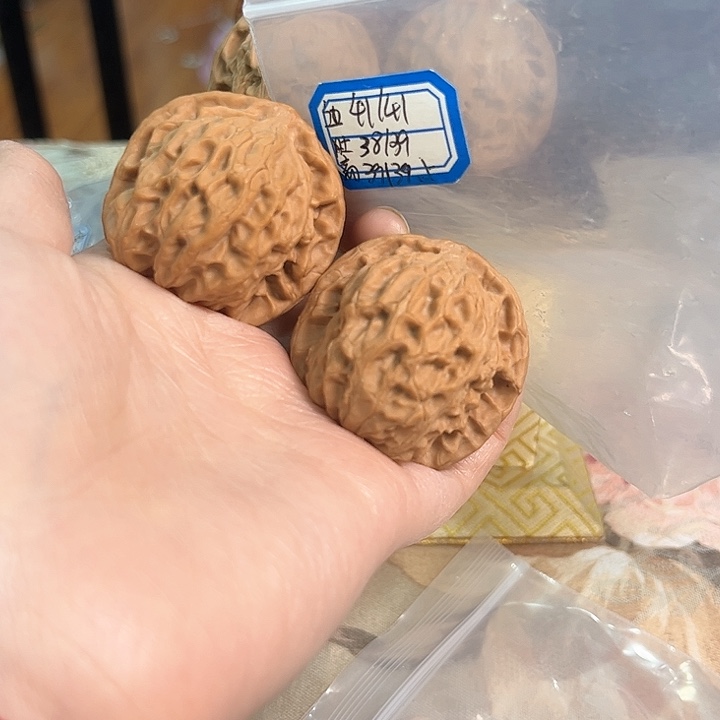 文玩核桃把件非嫁接北京
