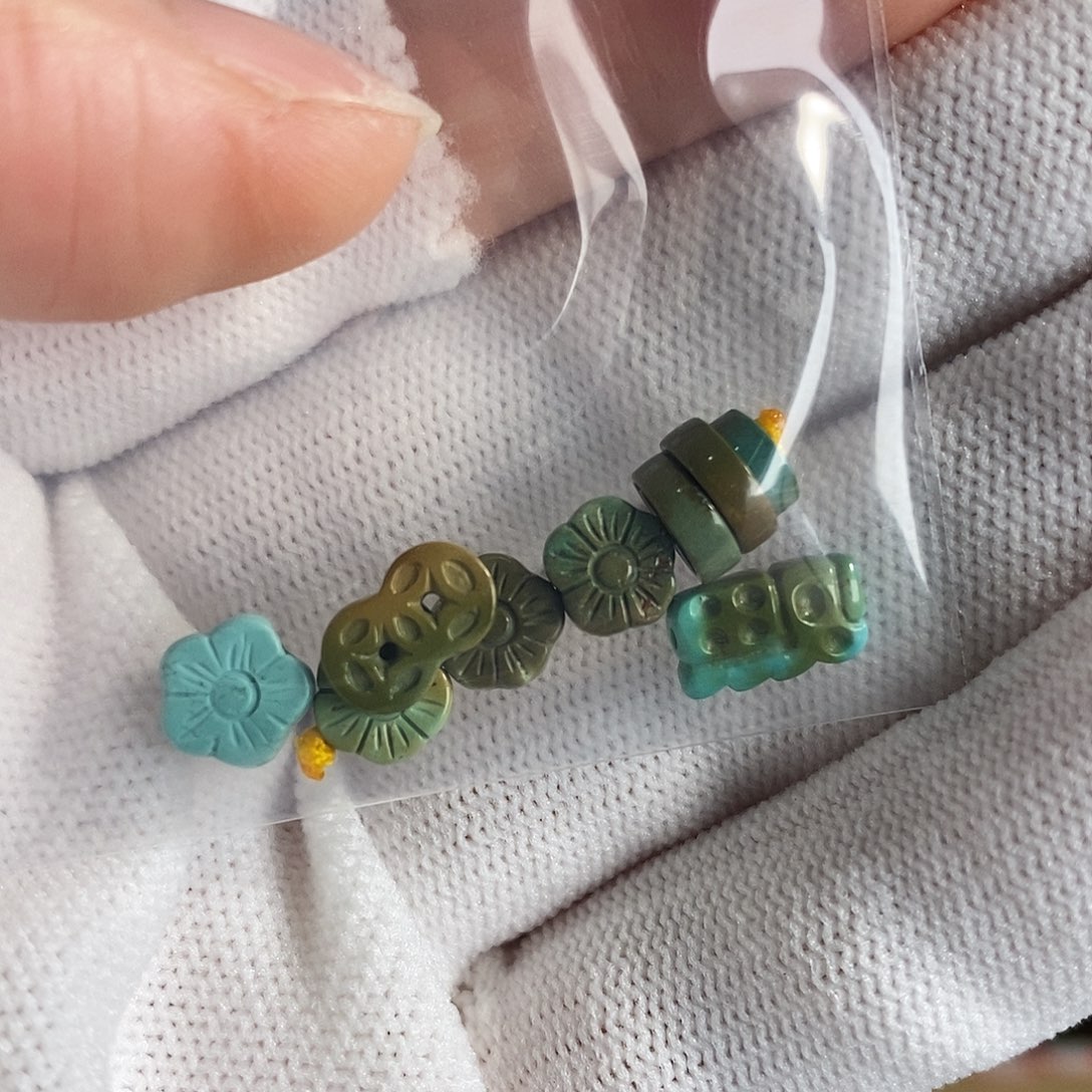 绿松石未镶嵌珠宝奇石