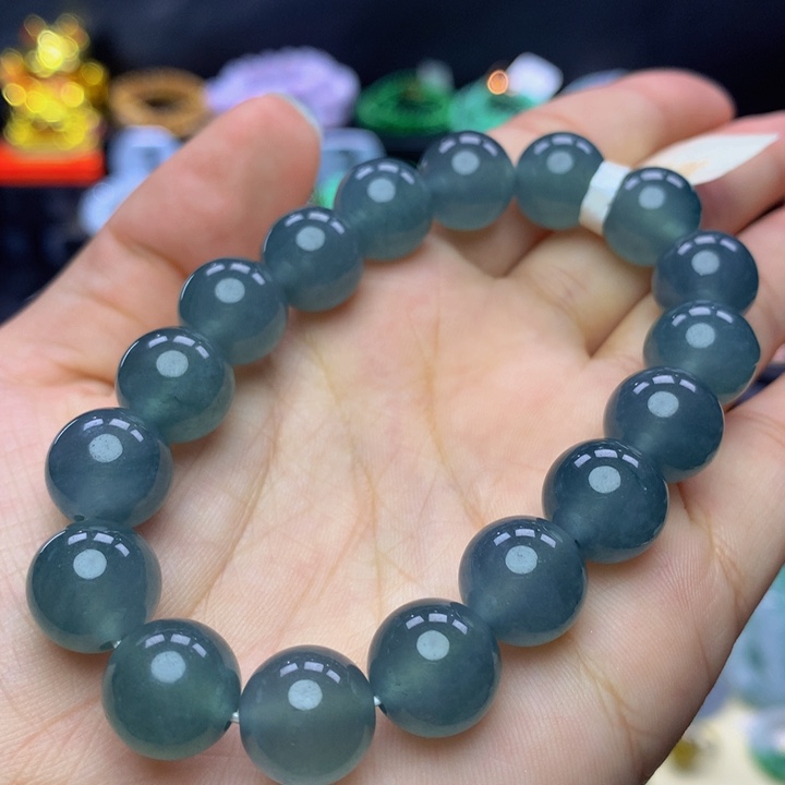 翡翠手链未镶嵌翡翠