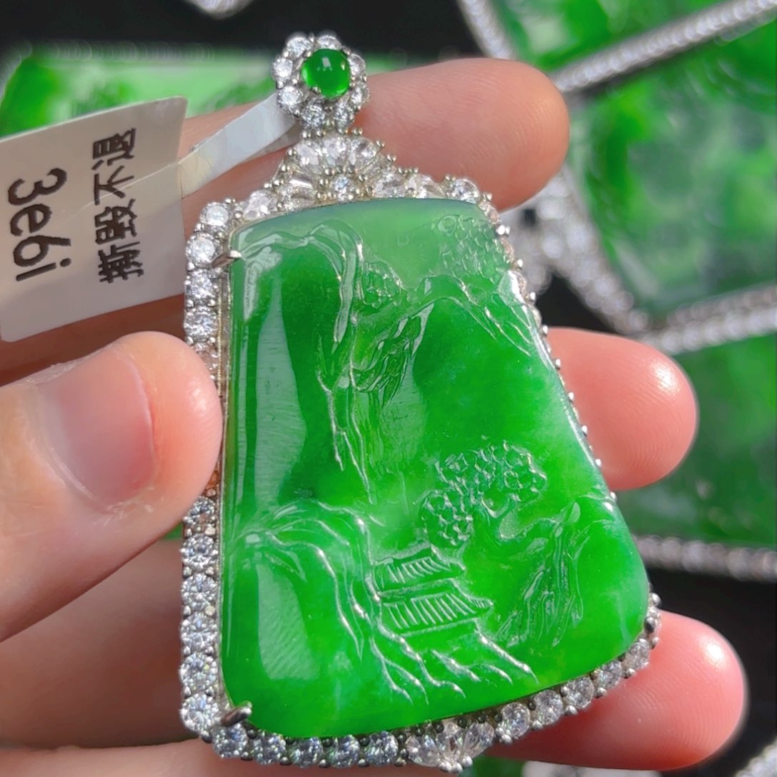 翡翠颈饰银S925镶嵌山水牌