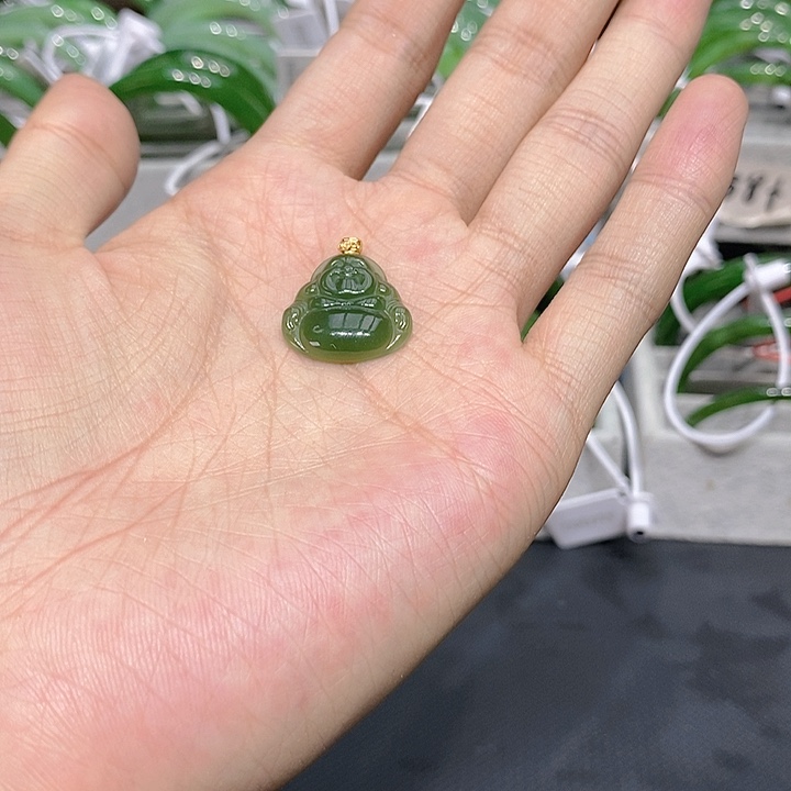 和田玉18K金镶嵌耳饰