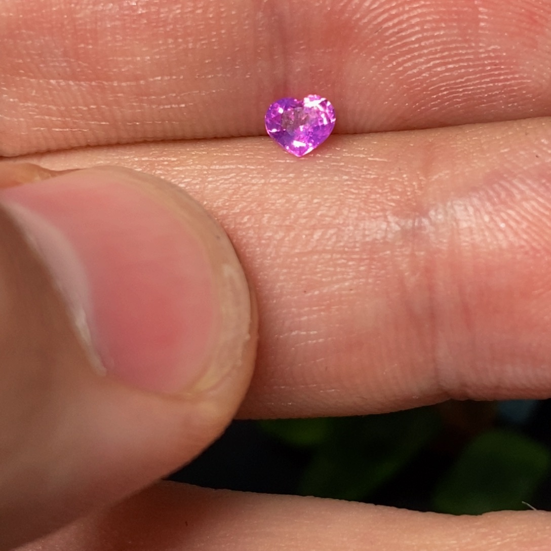 蓝宝石裸石未镶嵌无****城140+140拆分