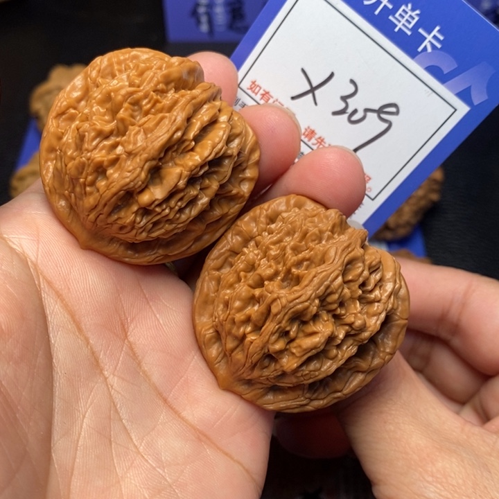 文玩核桃把件44虎头x309