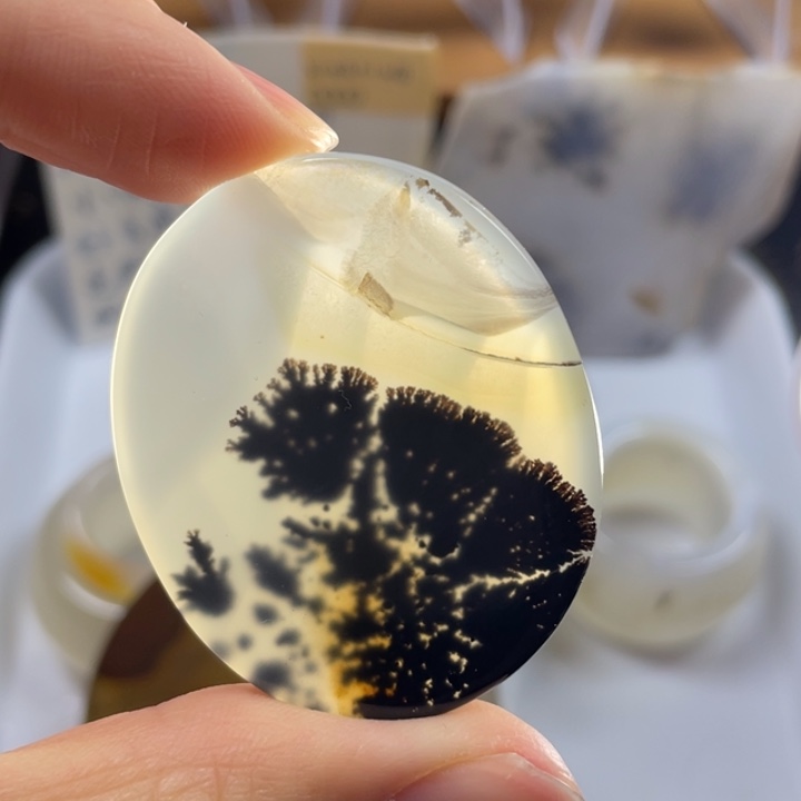 玛瑙/玉髓未镶嵌牌子