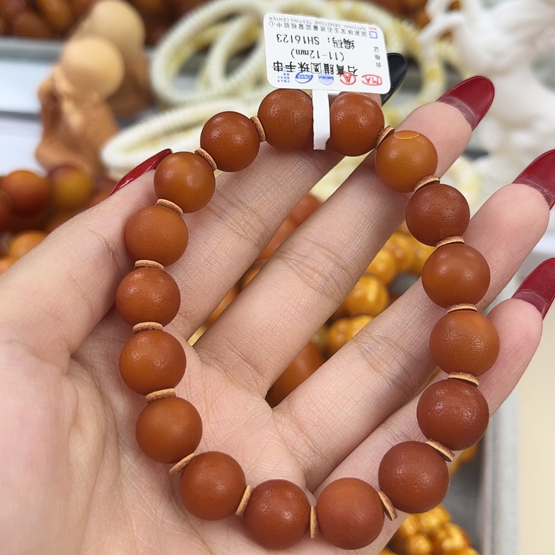 琥珀颈饰未镶嵌蜜蜡