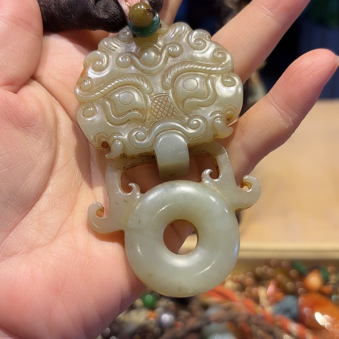 和田玉未镶嵌颈饰，原创