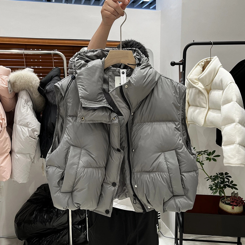 CC羽绒马甲2024冬新款韩国连帽女短款宽松面包服外穿坎肩背心