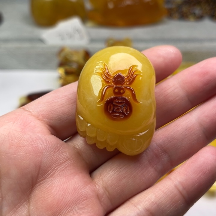 琥珀颈饰未镶嵌琥珀蜜蜡