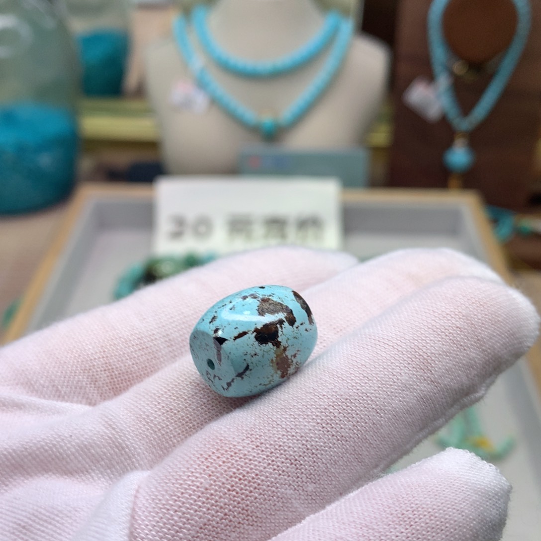 绿松石配饰未镶嵌