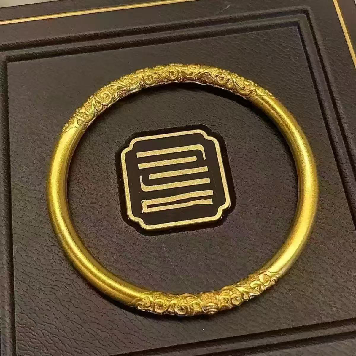 金缘福高端精选雕花手镯多样性发其一