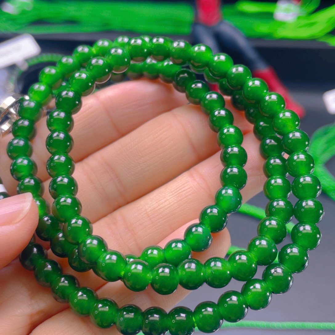 翡翠颈饰未镶嵌，1