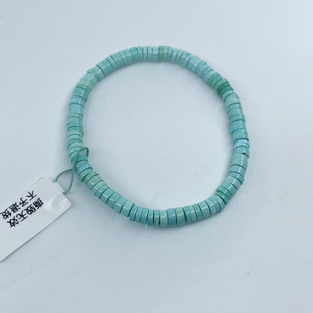 绿松石未镶嵌颈饰