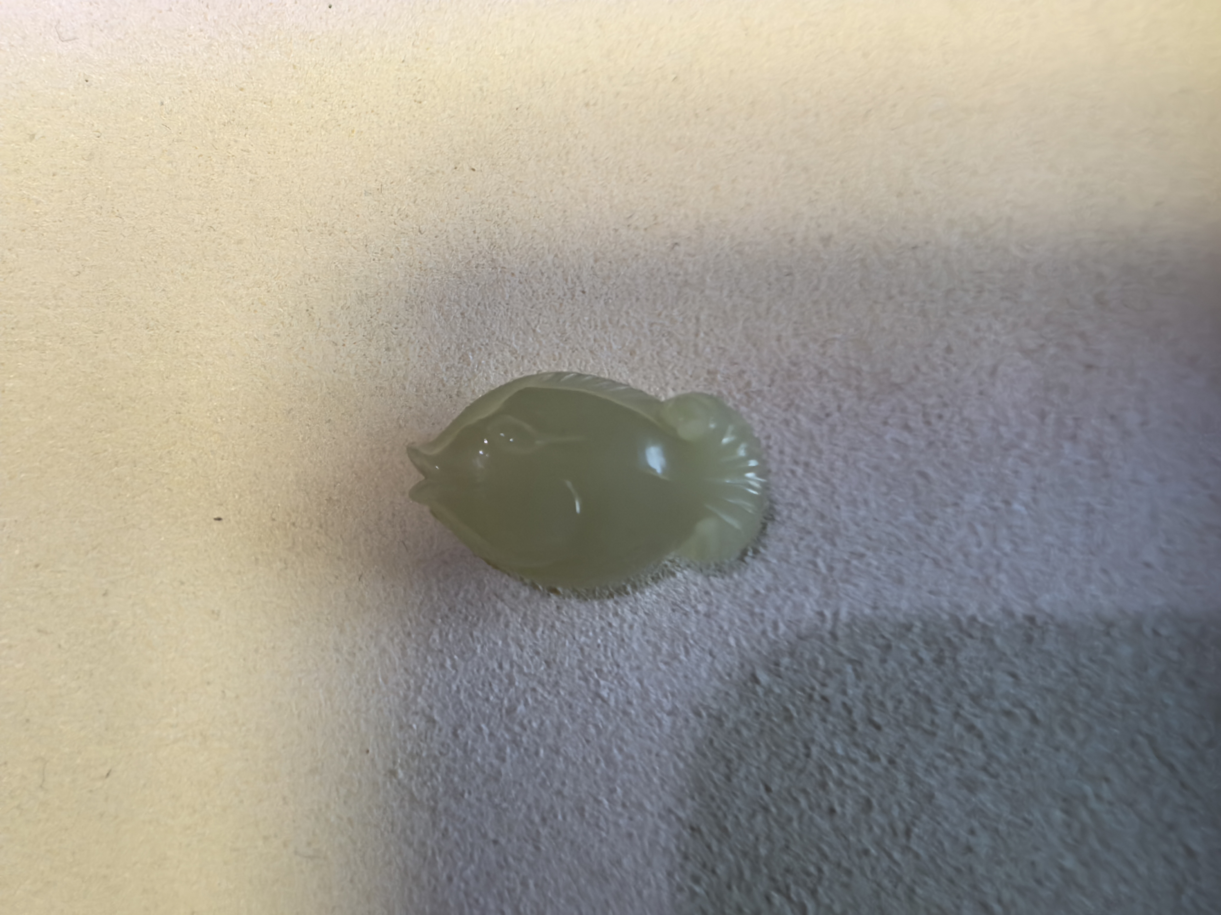 和田玉新疆若羌黄口小鱼