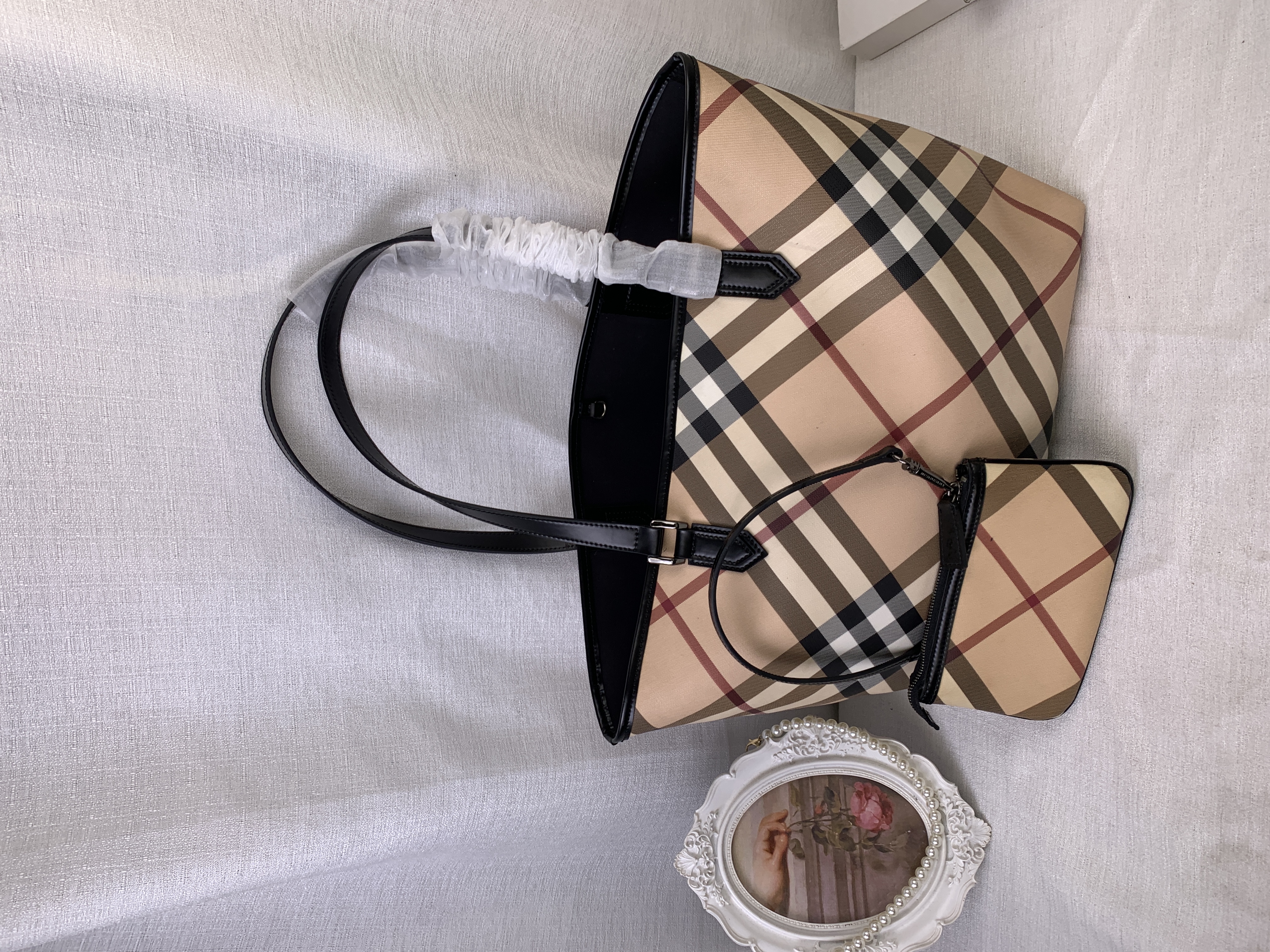 修复品BURBERRY/巴宝莉格纹菜篮子包/WJ10511003/1003