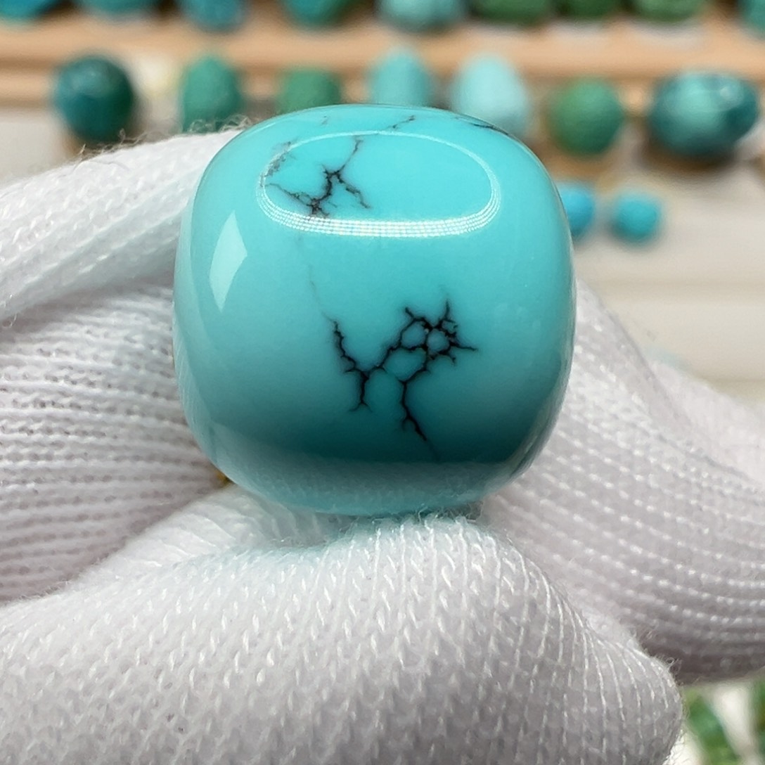 绿松石配饰未镶嵌