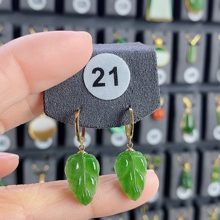 和田玉耳饰18K金镶嵌