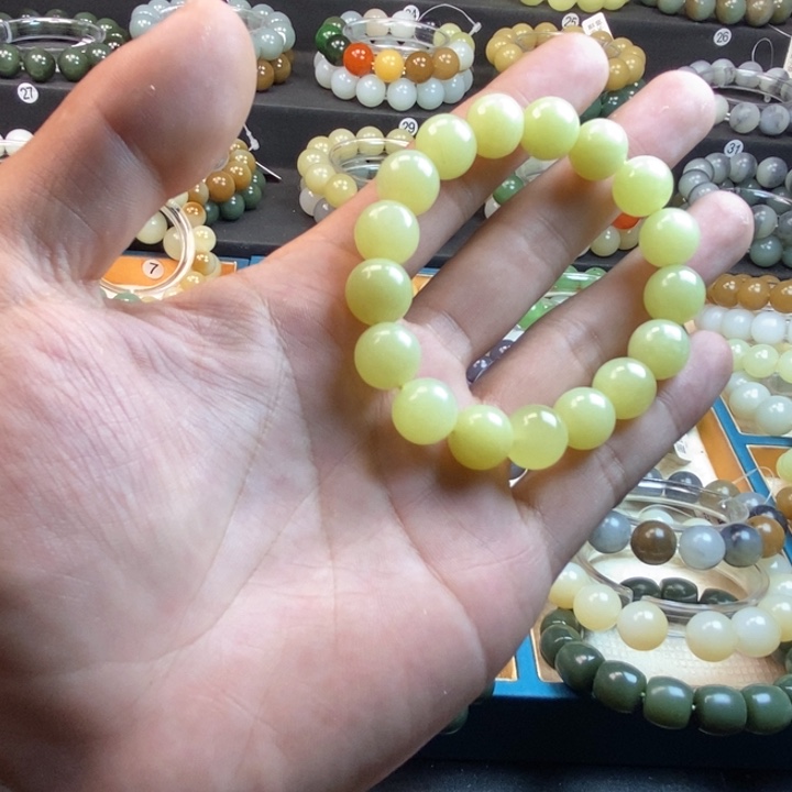 未镶嵌和田玉手链