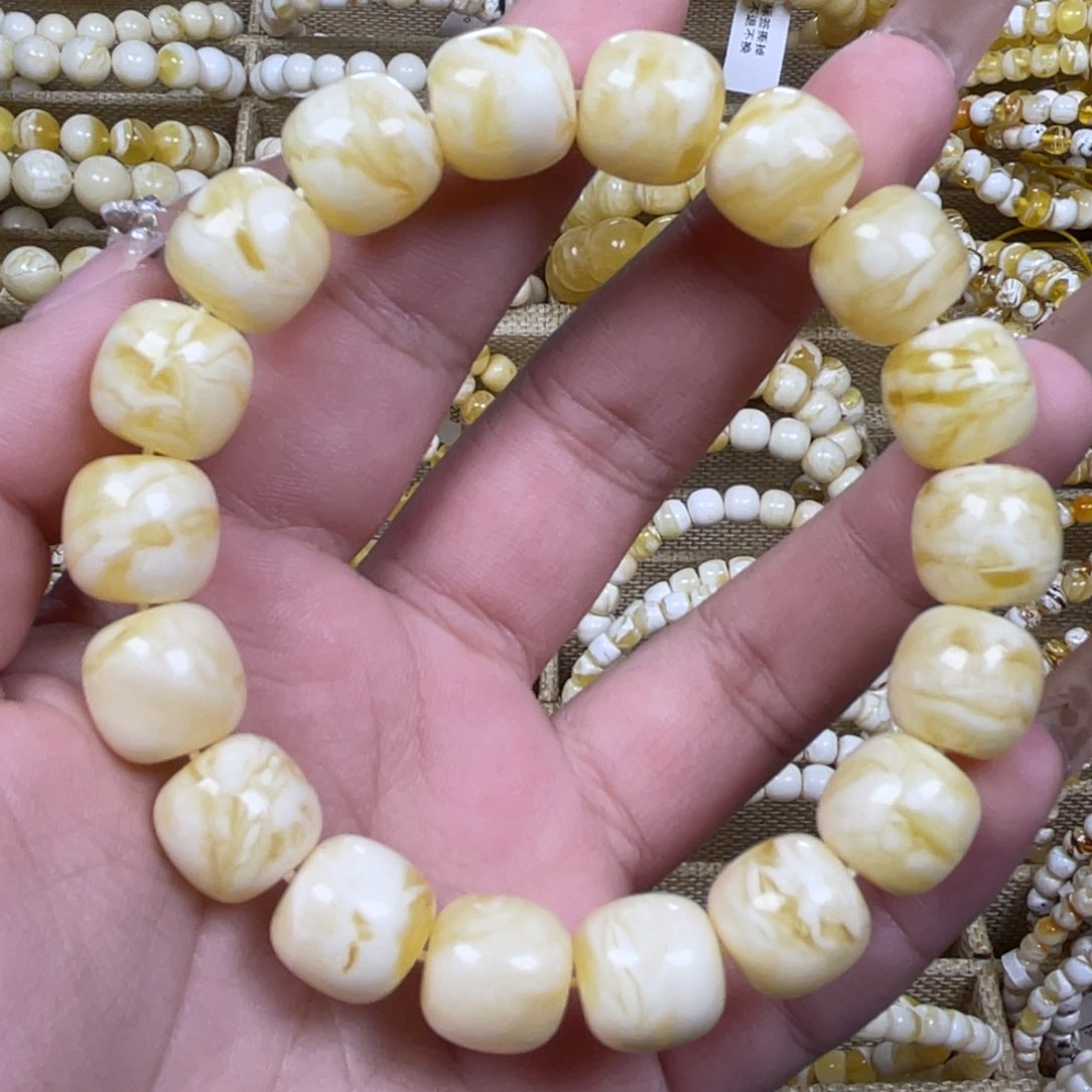 手绳琥珀未镶嵌12m