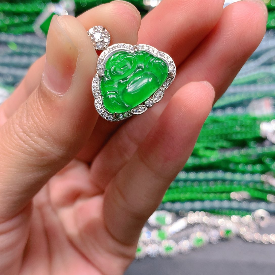 翡翠手串未镶嵌天然翡翠