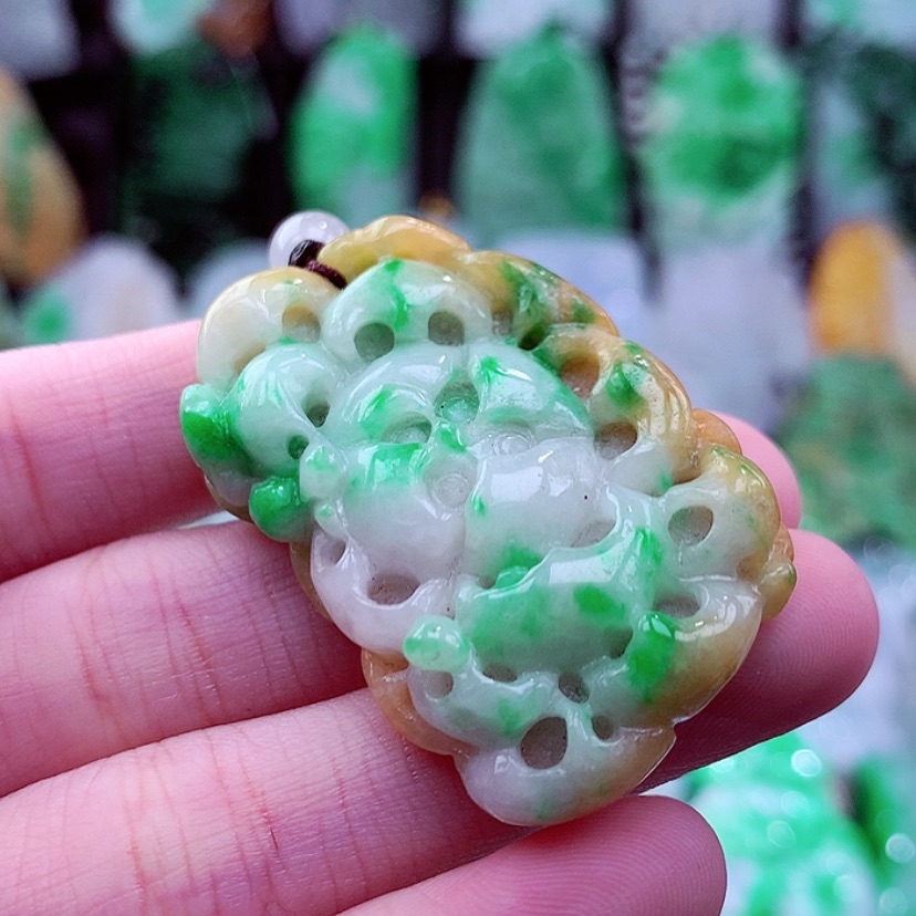 【闪购商品】翡翠颈饰未镶嵌天然