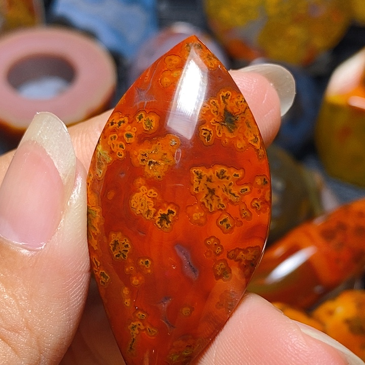 未镶嵌颈饰玛瑙/玉髓