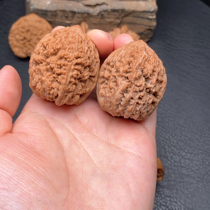 桃核把件全品35.5大蒜