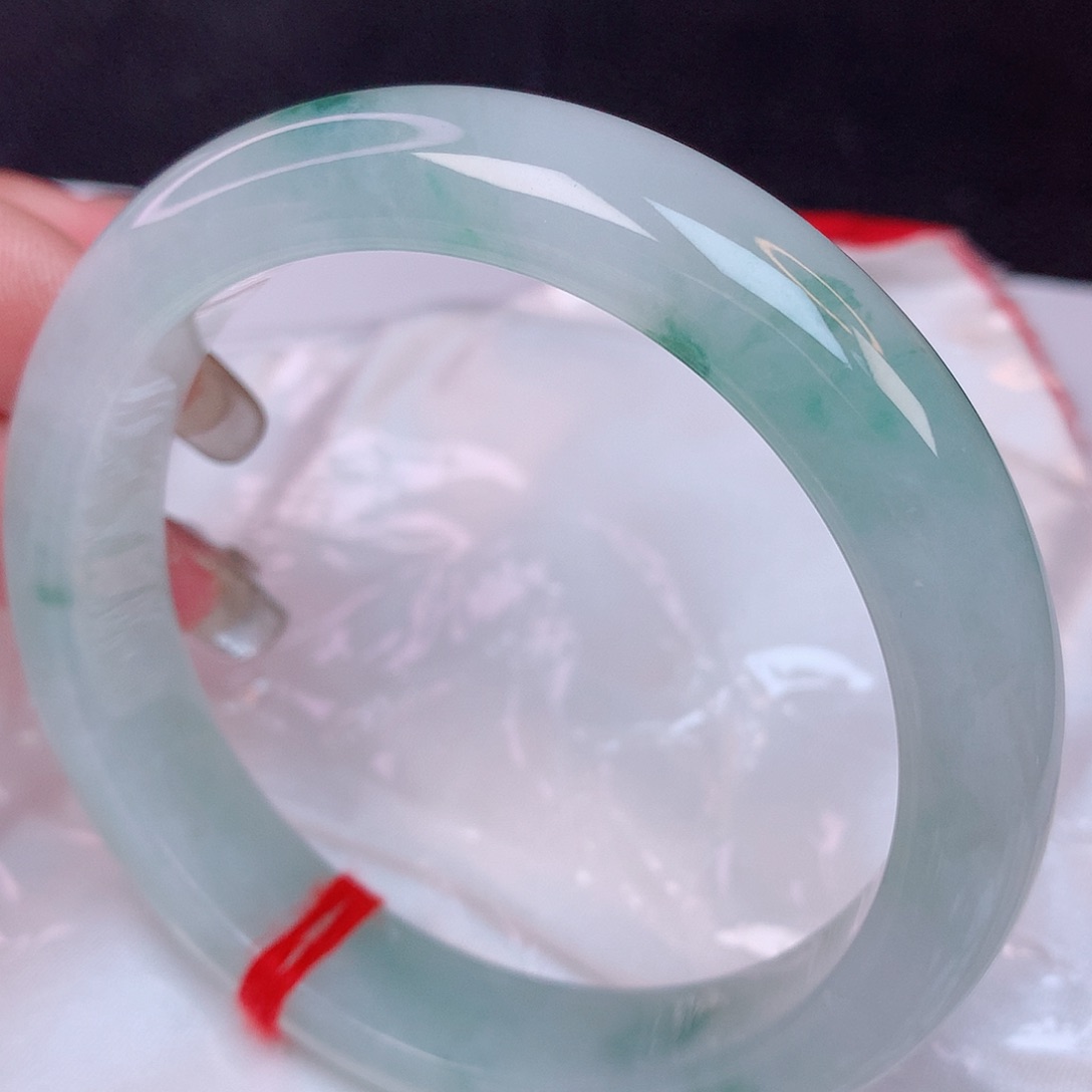 翡翠手镯未镶嵌60 翡翠手镯