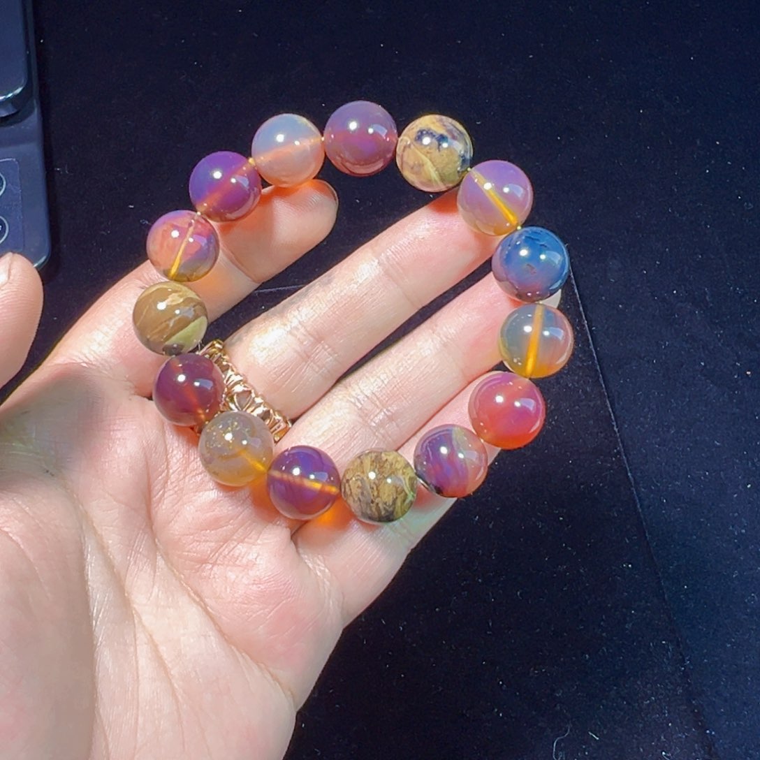 琥珀裸石未镶嵌琥珀