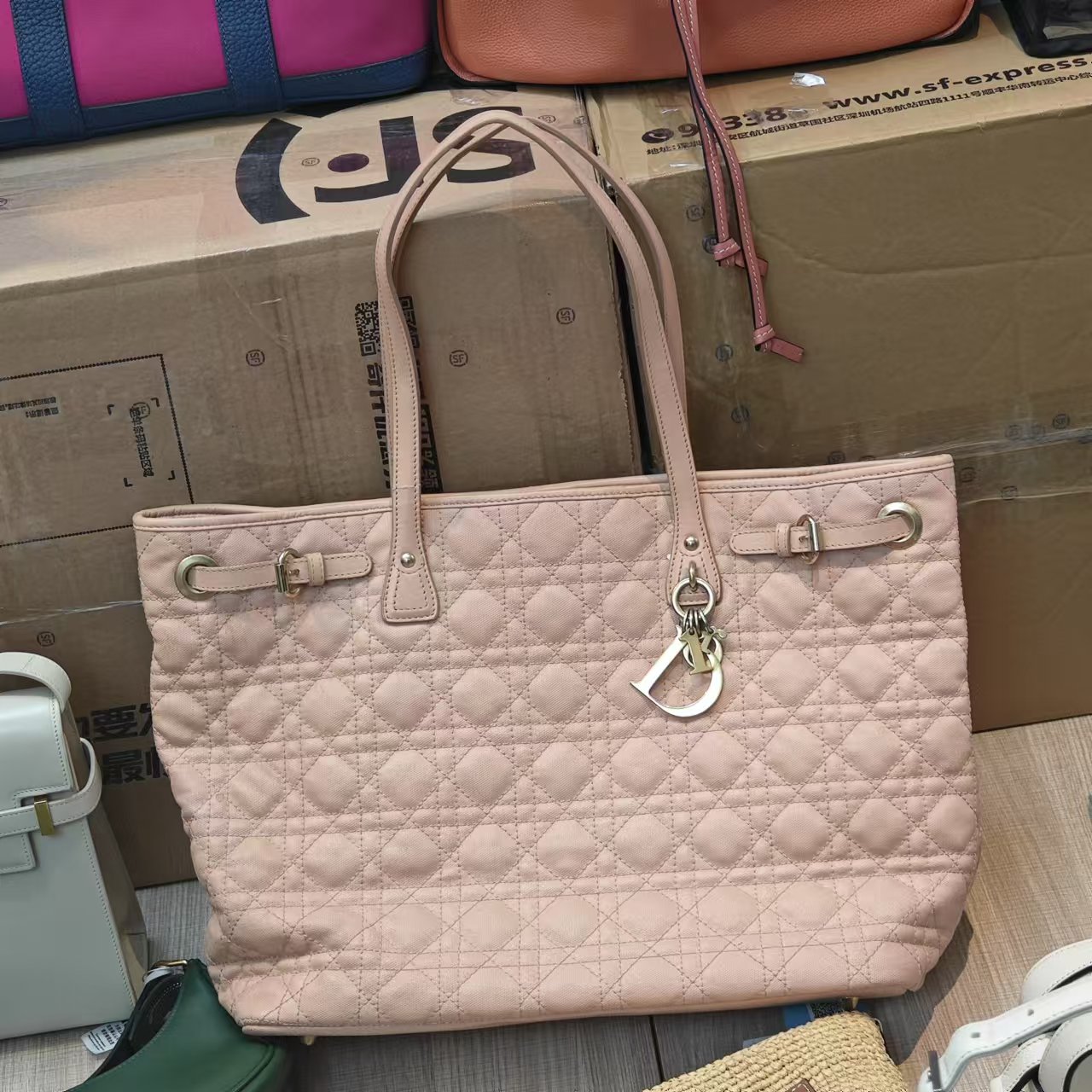 95新 DIOR/迪奥 粉色菱格纹 单肩斜挎包