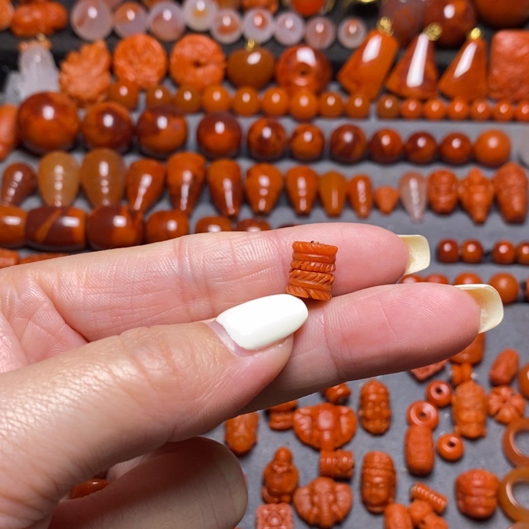 南红玛瑙未镶嵌手链