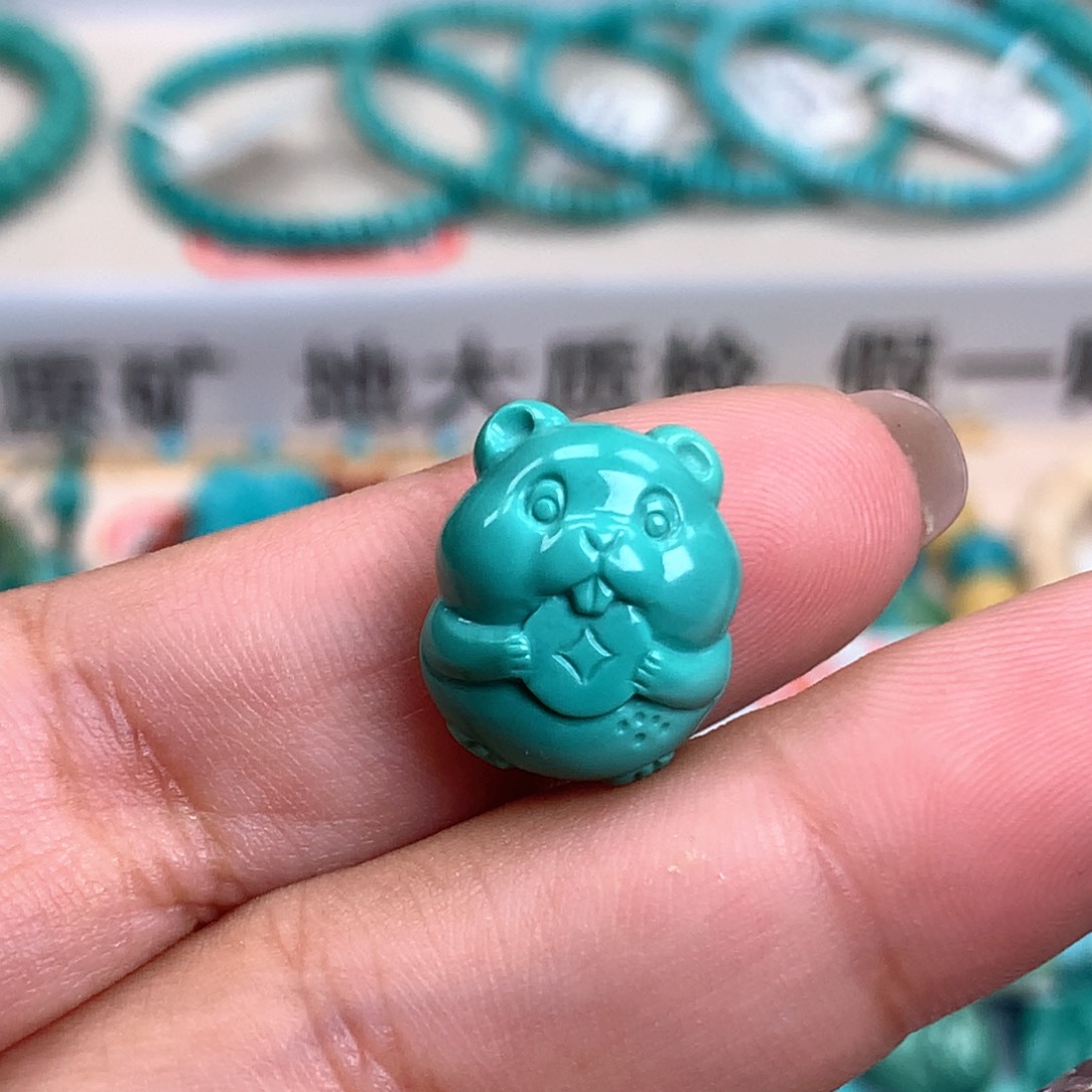 绿松石未镶嵌雕刻