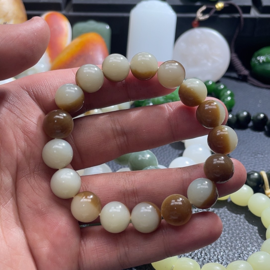 和田玉手串未镶嵌不**尔