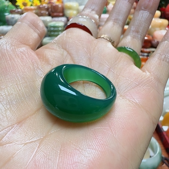 玛瑙/玉髓戒指未镶嵌.